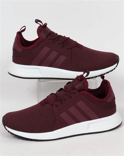 women's maroon athletic shoes